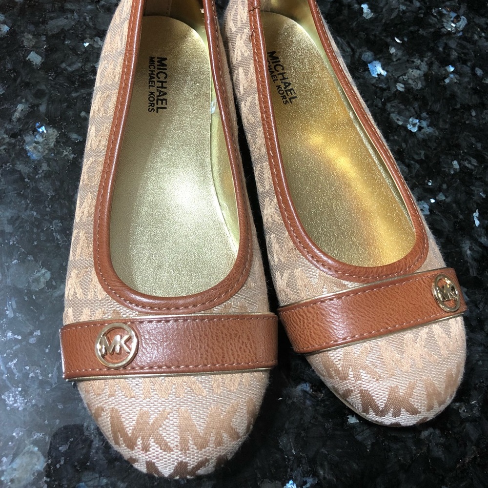 Michael Kors Girl’s Sz 2
